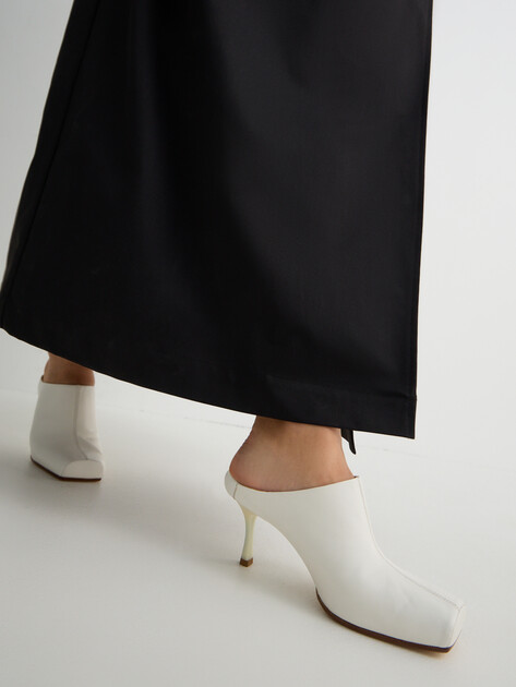 Женские мюли MM6 MAISON MARGIELA SLIPPER, Артикул S59WX0080, молочный | 4969606. Ракурс 7