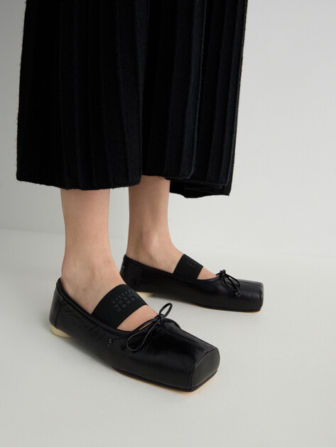 Женские балетки мэри-джейн MM6 MAISON MARGIELA BALLET SHOE, Артикул S59WZ0103, черный | 4969923. Ракурс 7
