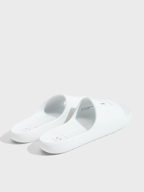 Женские сланцы ARMANI EXCHANGE SANDAL SATINATED, Артикул XW002845, белый | 4972140. Ракурс 5