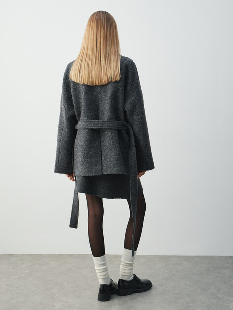 Женское полупальто MAISON DAVID, Артикул LOURDES_024425, темно-серый | 4973727. Ракурс 4 Женское полупальто MAISON DAVID, Артикул LOURDES_024425, темно-серый | 4973727. Ракурс 4