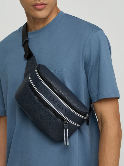 Мужская поясная сумка ARMANI EXCHANGE IAN WAISTBAG, Артикул XM002834, темно-синий | 4979586. Ракурс 5