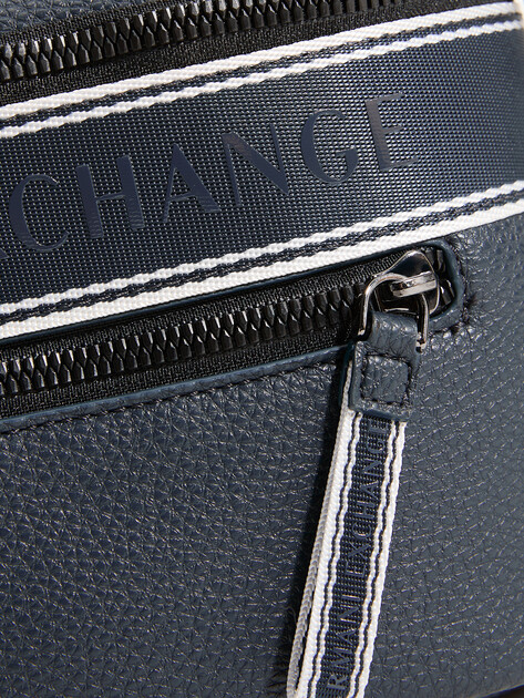Мужская поясная сумка ARMANI EXCHANGE IAN WAISTBAG, Артикул XM002834, темно-синий | 4979586. Ракурс 2