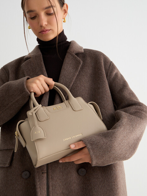 Женский тоут ARMANI EXCHANGE AMELIE TOTE S, Артикул XW002159, песочный | 4979745. Ракурс 5 Женский тоут ARMANI EXCHANGE AMELIE TOTE S, Артикул XW002159, песочный | 4979745. Ракурс 5