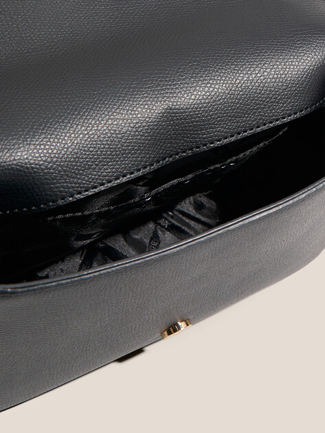 Женская сумка через плечо кросс-боди ARMANI EXCHANGE AMY PALMELLATO CROSSBODY M, Артикул XW002169, черный | 4979762. Ракурс 4