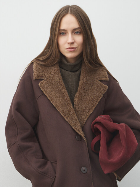 Женская дубленка MAISON DAVID, Артикул DIANA_SDF_WS, шоколадный | 4986891. Ракурс 5 Женская дубленка MAISON DAVID, Артикул DIANA_SDF_WS, шоколадный | 4986891. Ракурс 5