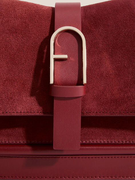 Женская сумка  FURLA, Артикул FURLA FLOW M TOP HANDLE, вишневый | 4989878. Ракурс 2