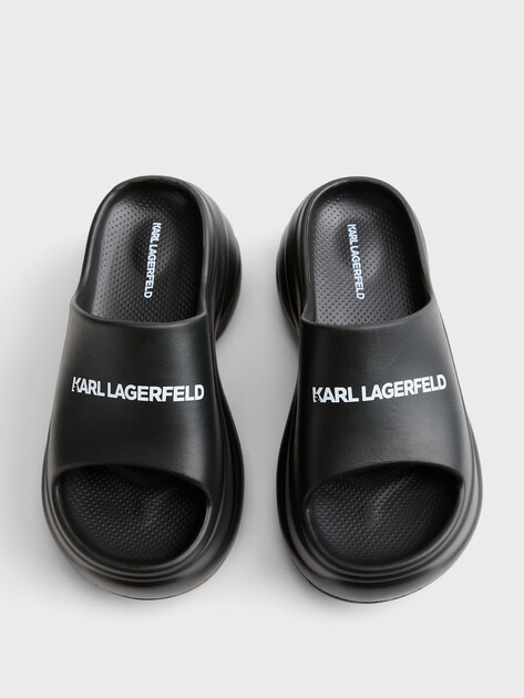 Женские сланцы KARL LAGERFELD KONTOUR SLIDE Karl Logo Slider, Артикул KL88900A, черный | 4992075. Ракурс 4