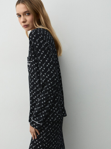 Женская пижама GUESS SASHA PJ SET, Артикул O5RX08KCIN2, черный | 4992941. Ракурс 5