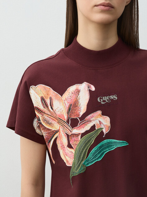 Женская футболка GUESS SL MOCK NK LILY TEE, Артикул W5BI16I3Z14, винный | 4993949. Ракурс 3