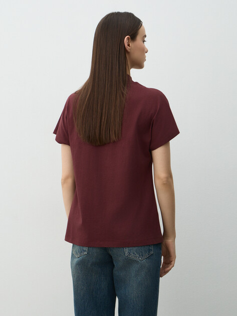 Женская футболка GUESS SL MOCK NK LILY TEE, Артикул W5BI16I3Z14, винный | 4993949. Ракурс 4