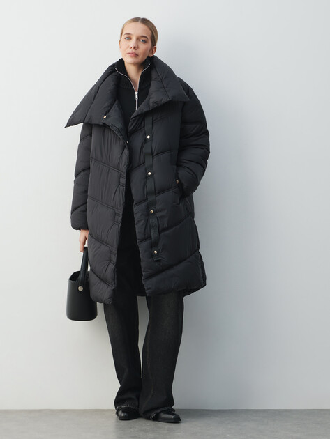 Женский пуховик GUESS SAMANTA SOFT PUFFA, Артикул W5BL39W2862, черный | 4993983. Ракурс 2