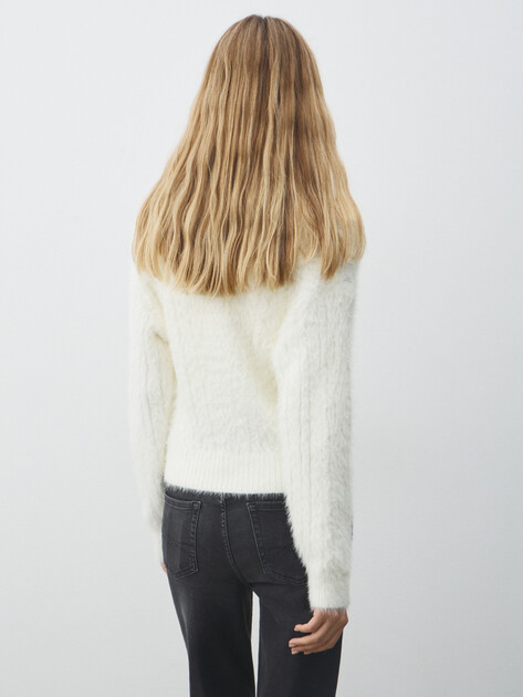 Женский кардиган GUESS LS VN KINAKO FUZZY CARDIGAN, Артикул W5BR0DZ3BH0, белый | 4994009. Ракурс 4