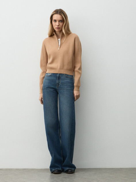 Женский джемпер GUESS LS HALF ZIP HARLEY SWTR, Артикул W5BR29Z0572, коричневый | 4994148. Ракурс 2