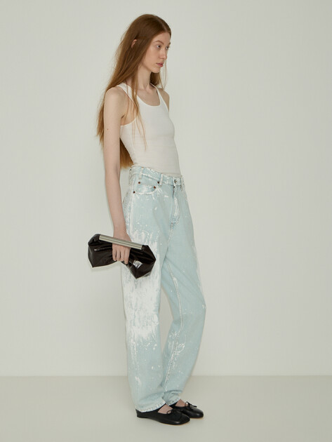 Женские прямые джинсы  MM6 MAISON MARGIELA, Артикул S62LB0219, голубой | 4997706. Ракурс 2