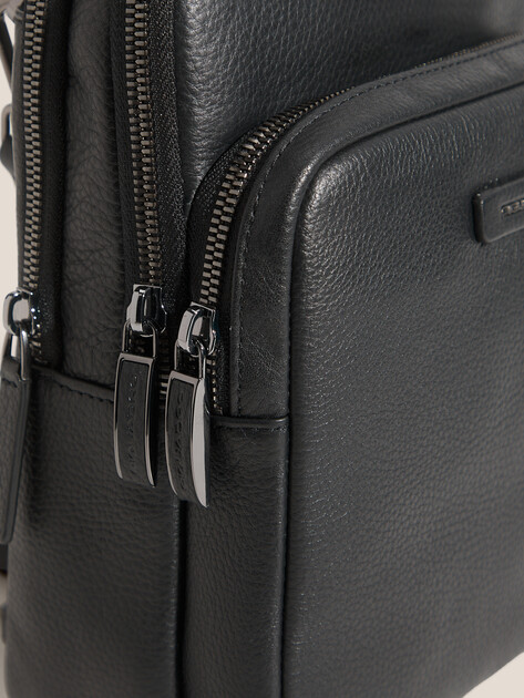 Мужская сумка  PIQUADRO, Артикул CA6303MOS, черный | 4998802. Ракурс 2