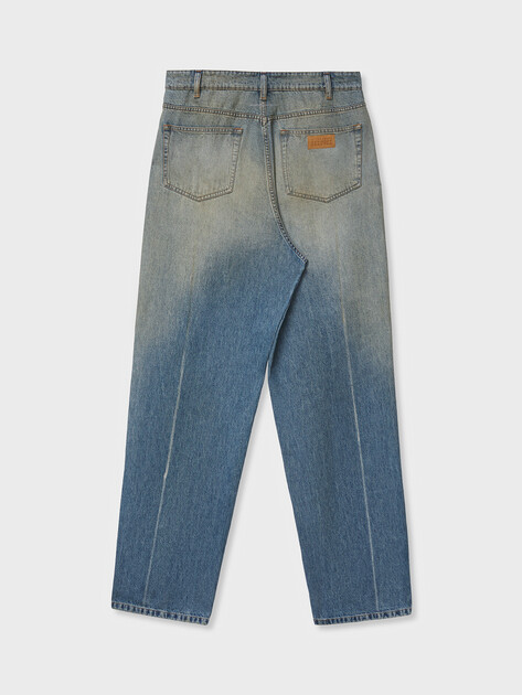 Мужские джинсы MM6 MAISON MARGIELA PANTS 5 POCKETS, Артикул SH2LA0053, голубой | 4999655. Ракурс 6 Мужские джинсы MM6 MAISON MARGIELA PANTS 5 POCKETS, Артикул SH2LA0053, голубой | 4999655. Ракурс 6