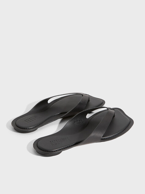 Женские вьетнамки MM6 MAISON MARGIELA, Артикул S66WP0119, черный | 5008809. Ракурс 5