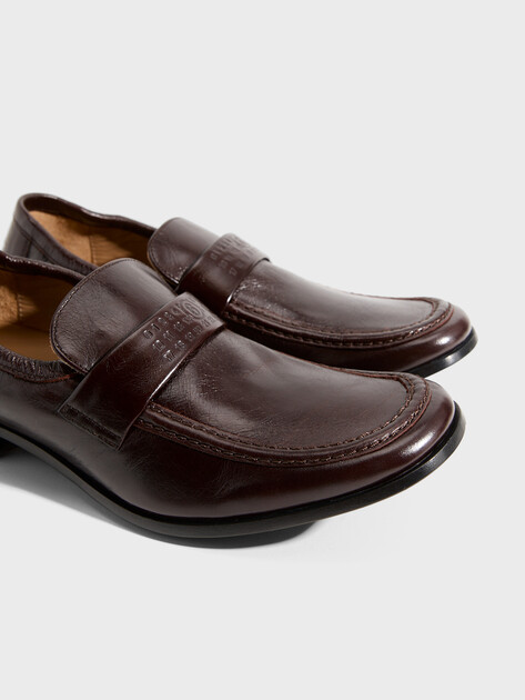 Женские лоферы MM6 MAISON MARGIELA, Артикул S66WR0034, темно-коричневый | 5008840. Ракурс 2