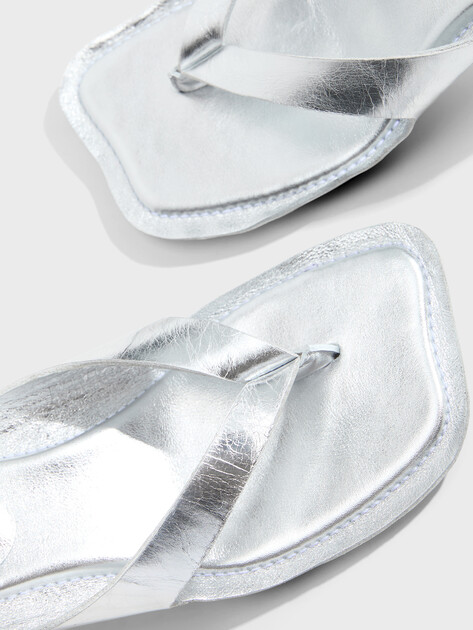 Женские мюли MM6 MAISON MARGIELA, Артикул S66WP0120, серебряный | 5008856. Ракурс 3