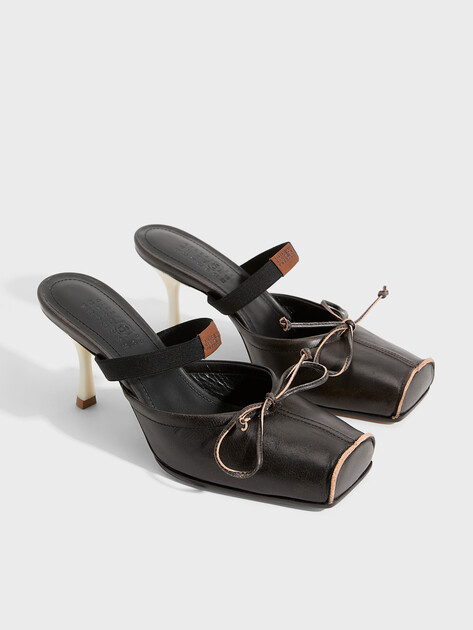 Женские мюли MM6 MAISON MARGIELA, Артикул S66WX0075, темно-коричневый | 5008978. Ракурс 2