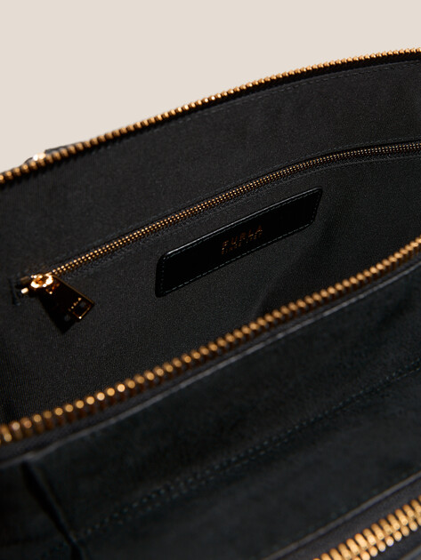 Женский тоут FURLA, Артикул FURLA GIULIA L BOSTON BAG, черный | 5009880. Ракурс 4