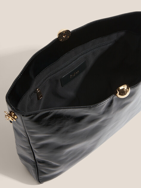 Женская сумка  FURLA, Артикул FURLA SFERA SOFT L SHOULDER BAG, черный | 5009884. Ракурс 4