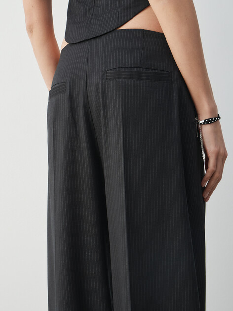 Женские брюки LUMIQUE, Артикул LUM W25-003, черный | 5010278. Ракурс 6 Женские брюки LUMIQUE, Артикул LUM W25-003, черный | 5010278. Ракурс 6