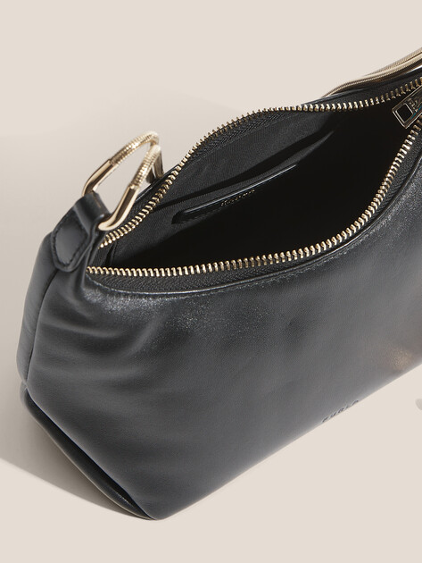 Женская сумка  FURLA, Артикул FURLA HOLLY MINI SHOULDER BAG, черный | 5011448. Ракурс 4