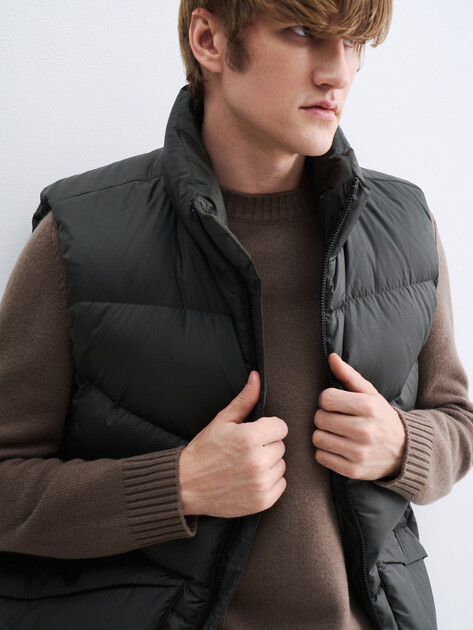 Мужской жилет MARC O'POLO, Артикул 5000007323, темно-зеленый | 5012529. Ракурс 6