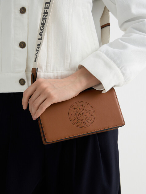 Женская сумка через плечо кросс-боди KARL LAGERFELD k/circle mini flap cb, Артикул B2W30273, светло-коричневый | 5012906. Ракурс 5