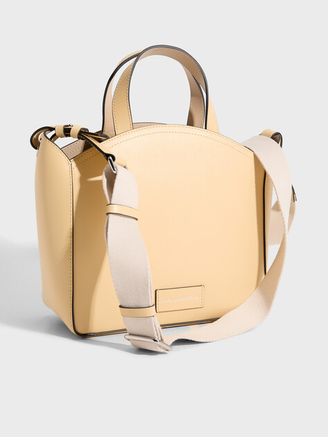Женский тоут KARL LAGERFELD ikon circle choupette sm tote, Артикул B2W30221, бледно-желтый | 5013824. Ракурс 3