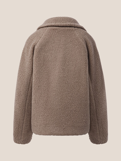 Женское полупальто тедди MAISON DAVID, Артикул KIRA_TEDDY 05, коричнево-серый | 5016267. Ракурс 8 Женское полупальто тедди MAISON DAVID, Артикул KIRA_TEDDY 05, коричнево-серый | 5016267. Ракурс 8