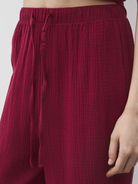 Женские широкие брюки из муслина MAISON DAVID, Артикул BLN920, вишневый | 5017078. Ракурс 3 Женские широкие брюки из муслина MAISON DAVID, Артикул BLN920, вишневый | 5017078. Ракурс 3