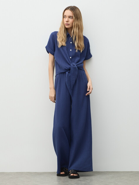 Женские широкие брюки из муслина MAISON DAVID, Артикул BLN920, сапфировый | 5017081. Ракурс 2