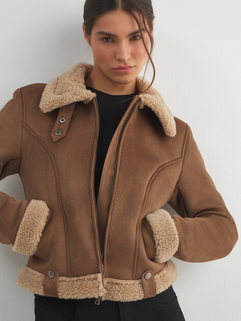Женская дубленка  LUMIQUE, Артикул LUM W25-009F_WS, серовато-коричневый | 5033215. Ракурс 5