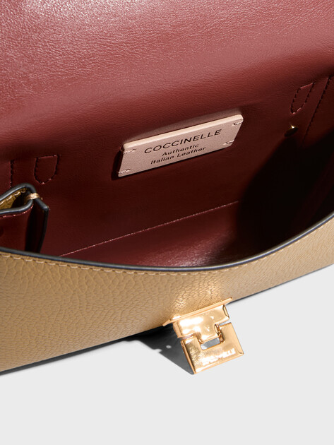 Женская сумка  COCCINELLE HANDBAG GRAINED LEATHER, Артикул E1 MD5 55 B7 01, оливковый | 5033838. Ракурс 4