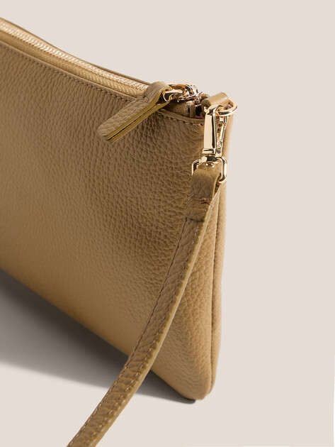 Кросс-боди COCCINELLE MINI BAG GRAINED LEATHER, Артикул E5 MMA 55 F5 01, желто-зеленый | 5035077. Ракурс 2