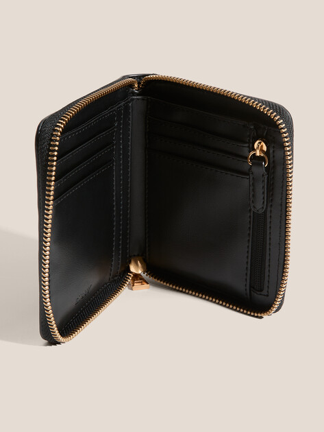 Женский кошелёк DKNY HADLEE SM ZIP AROUND, Артикул R541AO38(K), черный | 5038861. Ракурс 3 Женский кошелёк DKNY HADLEE SM ZIP AROUND, Артикул R541AO38(K), черный | 5038861. Ракурс 3
