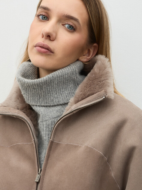 Женская дубленка  MAISON DAVID, Артикул LIZA_DF, пыльно-коричневый | 5046149. Ракурс 3