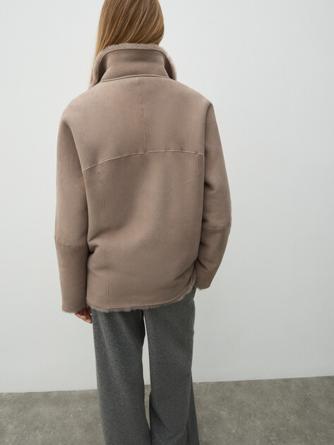 Женская дубленка  MAISON DAVID, Артикул LIZA_DF, пыльно-коричневый | 5046149. Ракурс 4