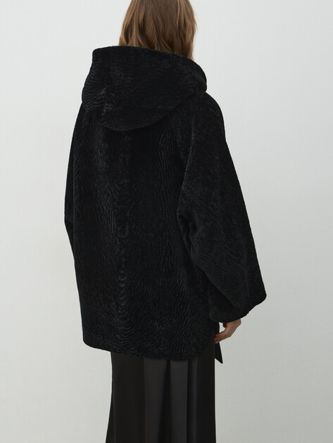 Женская шуба MAISON DAVID, Артикул SIMONA_ASTR, черный | 5048572. Ракурс 4 Женская шуба MAISON DAVID, Артикул SIMONA_ASTR, черный | 5048572. Ракурс 4