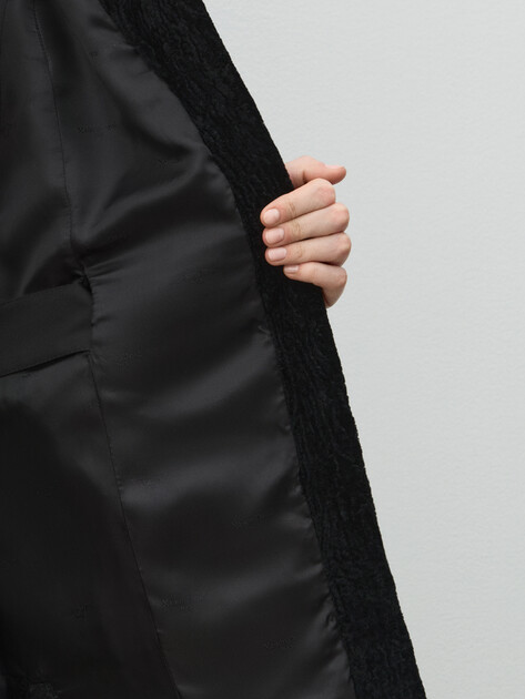 Женская шуба MAISON DAVID, Артикул SIMONA_ASTR, черный | 5048572. Ракурс 6 Женская шуба MAISON DAVID, Артикул SIMONA_ASTR, черный | 5048572. Ракурс 6