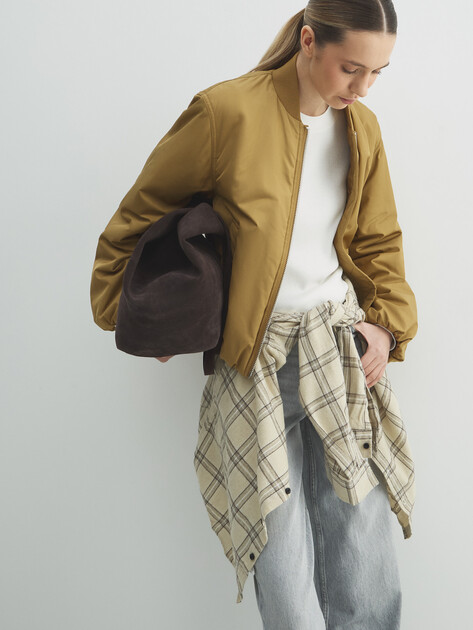 Женский бомбер MARC O'POLO, Артикул 5000007726, светлый хаки | 5051270. Ракурс 5 Женский бомбер MARC O'POLO, Артикул 5000007726, светлый хаки | 5051270. Ракурс 5