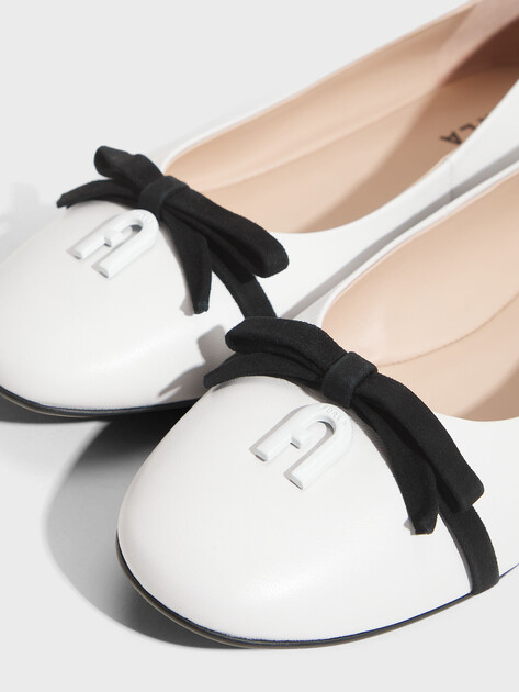 Женские балетки FURLA RIBBON, Артикул YL38FRB, белый | 5053904. Ракурс 3
