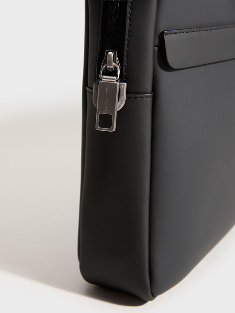 Мужская сумка KARL LAGERFELD k/essential rsg briefcase, Артикул B3M30274, черный | 5059388. Ракурс 2 Мужская сумка KARL LAGERFELD k/essential rsg briefcase, Артикул B3M30274, черный | 5059388. Ракурс 2