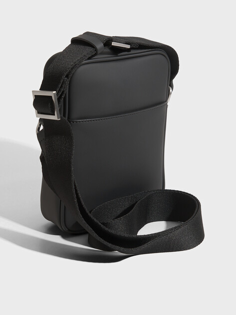 Мужская сумка  KARL LAGERFELD k/essential rsg crossbody, Артикул B3M30275, черный | 5059425. Ракурс 3