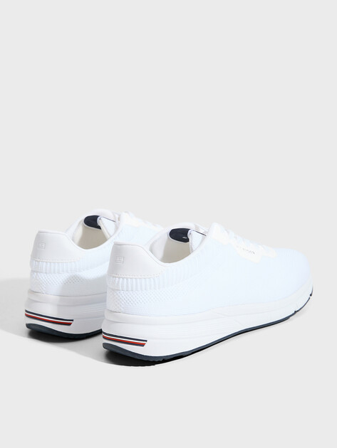 Мужские кроссовки TOMMY HILFIGER Lightweight Knit Trainers, Артикул FM0FM05423, белый | 5063701. Ракурс 5