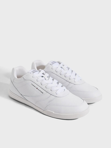 Мужские кеды TOMMY HILFIGER LOPRO CUP LEATHER, Артикул FM0FM05677, белый | 5063717. Ракурс 2 Мужские кеды TOMMY HILFIGER LOPRO CUP LEATHER, Артикул FM0FM05677, белый | 5063717. Ракурс 2