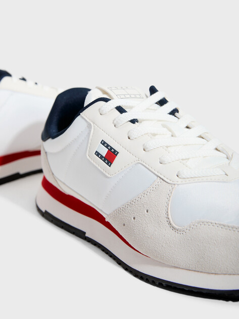 Мужские кроссовки TOMMY JEANS Mixed Texture Fine Cleat Trainers, Артикул EM0EM01649, белый | 5063893. Ракурс 3