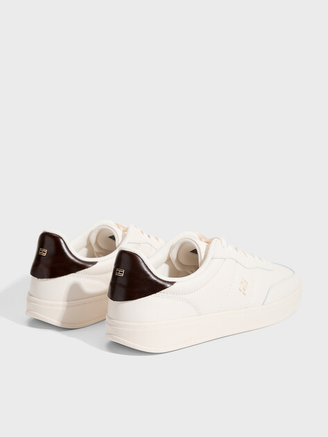 Женские кеды TOMMY HILFIGER TH HERITAGE SNEAKER, Артикул FW0FW08823, белый | 5063918. Ракурс 5